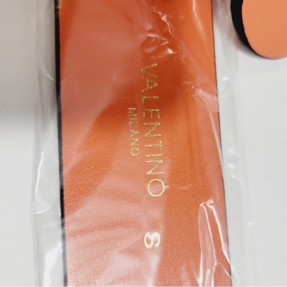 NWT Valentino by Mario Valentino Sunset Leather Guisy Logo Belt - Rare Orange - Picture 8 of 9